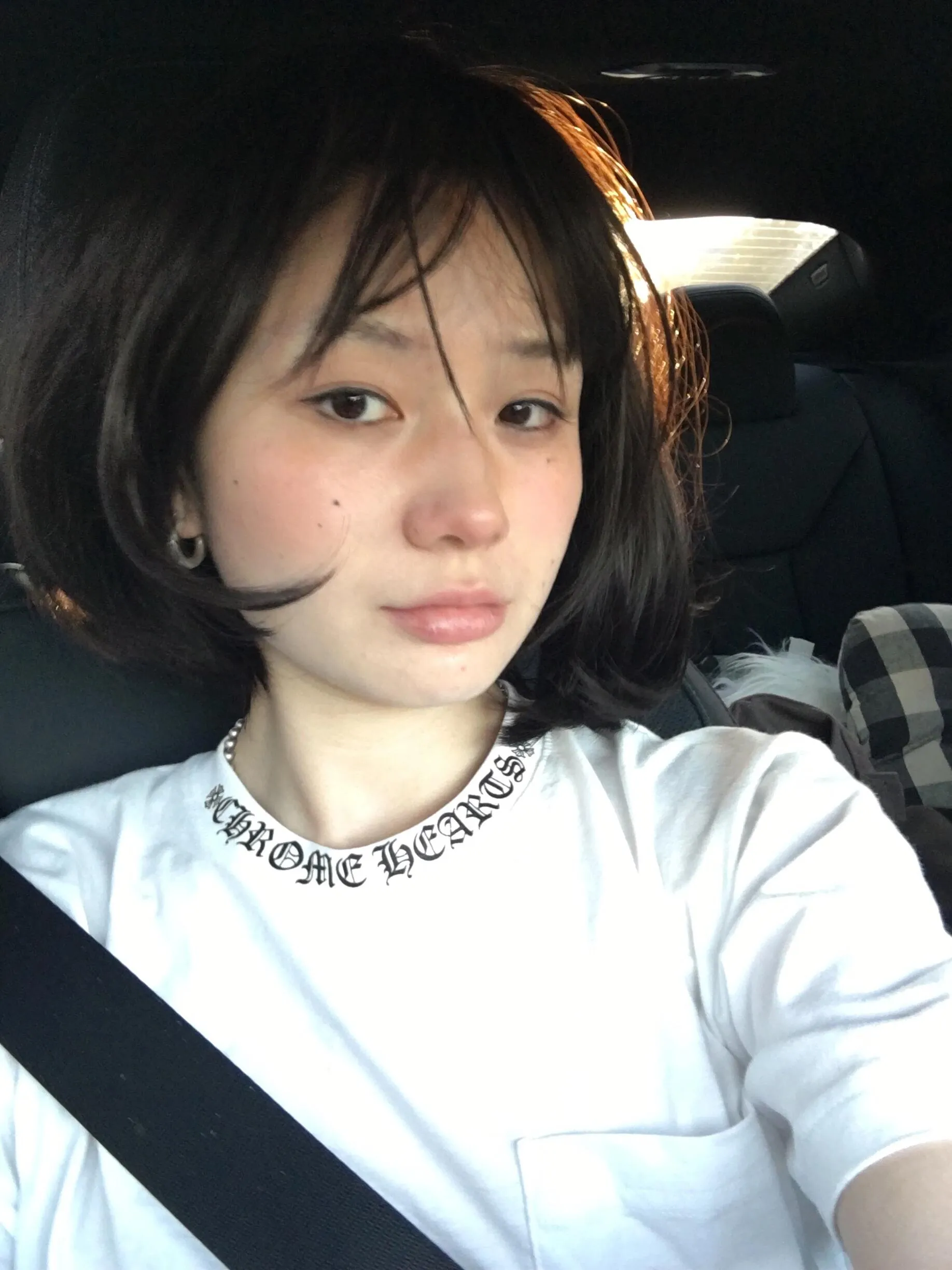 【 】CH （White）